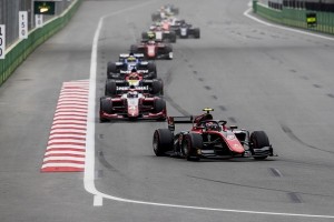 Bakıda “Formula 2" üzrə sərbəst yürüşə start verilib