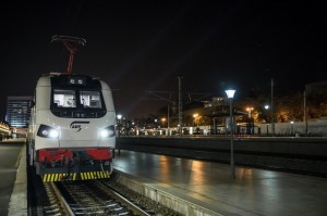 Bakı-Tbilisi-Bakı sürət qatarı ilk dəfə olaraq sərnişin lokomotivi ilə yola salınıb - FOTO