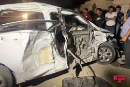 Bakıda "Hyundai" "Kamaz"a çırpıldı, bir ailənin 4 üzvü xəsarət aldı - FOTO 