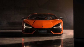 "Lamborghini" markasının ilk hiperkarı debüt edib 