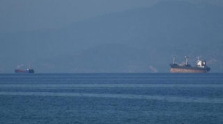 Türkiyənin Quşadası bölgəsində iki yük gəmisi toqquşdu