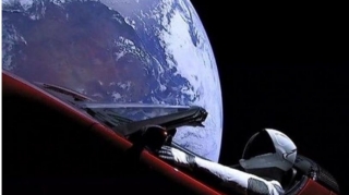 Elon Musk Ayda avtomobil yarışı təşkil edəcək