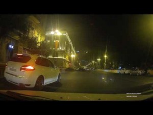 Qırmızı işığı saymayan “Porsche” sürücüsü – 010 - VIDEO