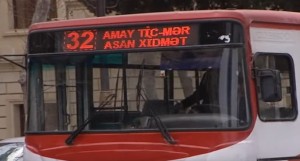 Avtobusların ünvan lövhələrinə reklam yerləşdirilir? - VİDEO