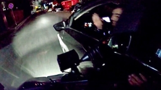 Qayda pozanmoped sürücüsü avtomobili saxladıb dava etdi- VİDEO
