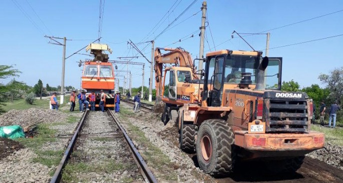 Mingəçevir stansiyasında yeni yoldəyişənlər quraşdırılır - FOTO