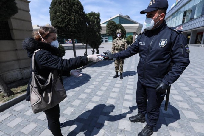 Bakı Polisi karantin rejimi ilə bağlı maarifləndirmə tədbirlərini davam etdirir - FOTO