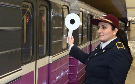 Metroda gediş haqqı qaldırılmayıb