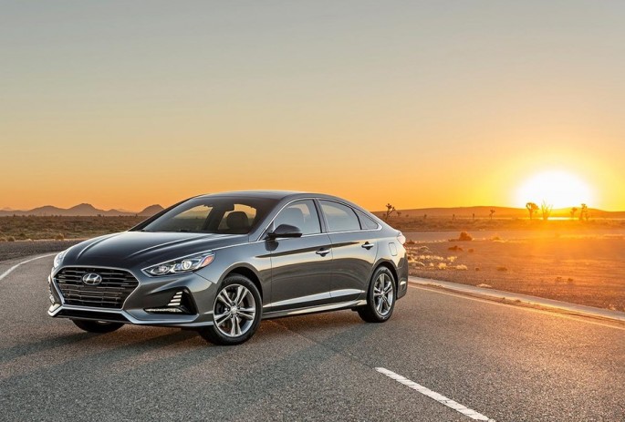 Daha bir büdcə təşkilatı son model xidməti minik avtomobil aldı