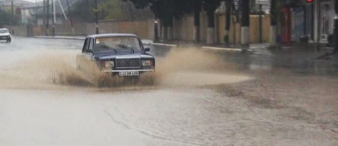 Bakı sakinləri yenə bu biabırçılığı gördülər - VİDEO