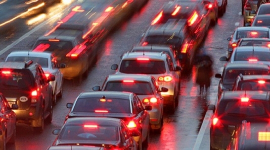 Bakıda güclü tıxac var - Hərəkət dayanıb