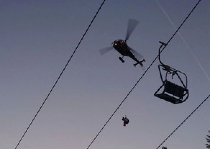 150 turist qırılmış kanatdan xilas edilib