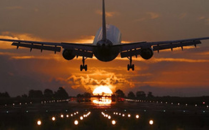 İtaliya təyyarəsi Astanaya təcili eniş edib