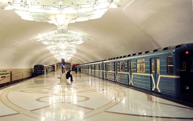 Metroda iki saat davam edən nasazlıqla bağlı - Rəsmi açıqlama