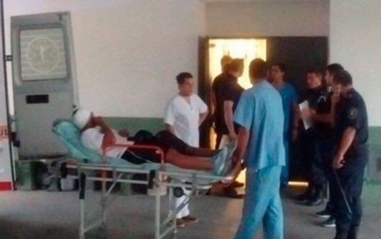 Polis futbolçunu başından güllələdi - FOTO