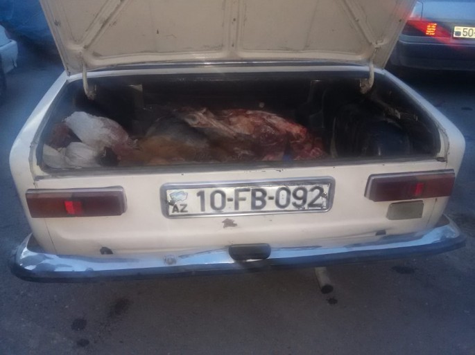 Avtomobildə at əti daşıyan şəxs saxlanıldı - FOTO