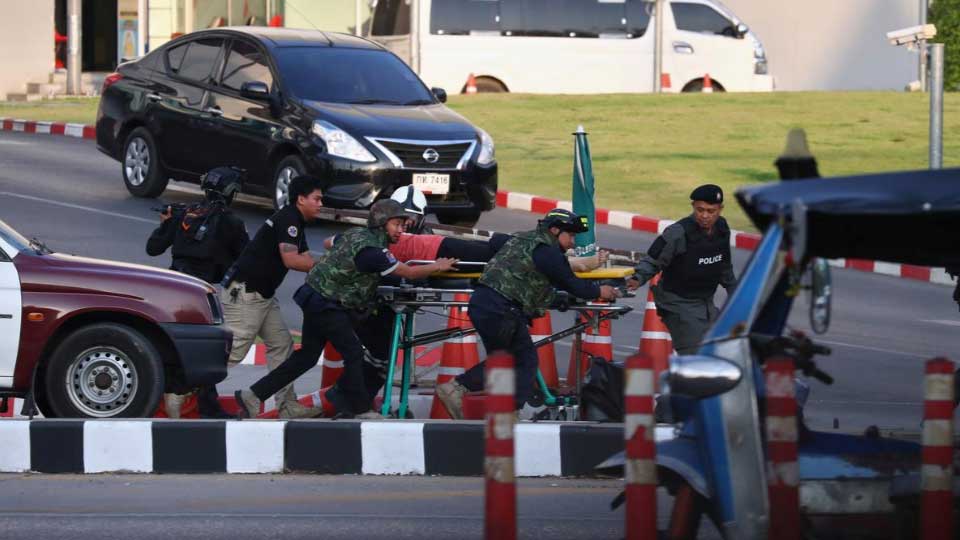 İcra başçısının köməkçisinin pikapına bombalı və silahlı hücum: 10 nəfər xəsarət alıb