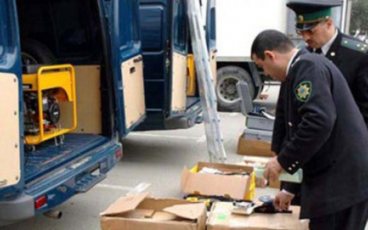 Avtomobildən 59 216 ədəd pirotexniki vasitə aşkar edildi