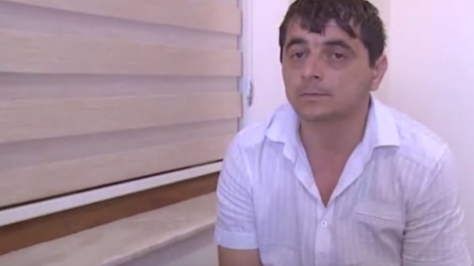 Bakıda avtobus sürücüsü evə basqın edib - VİDEO