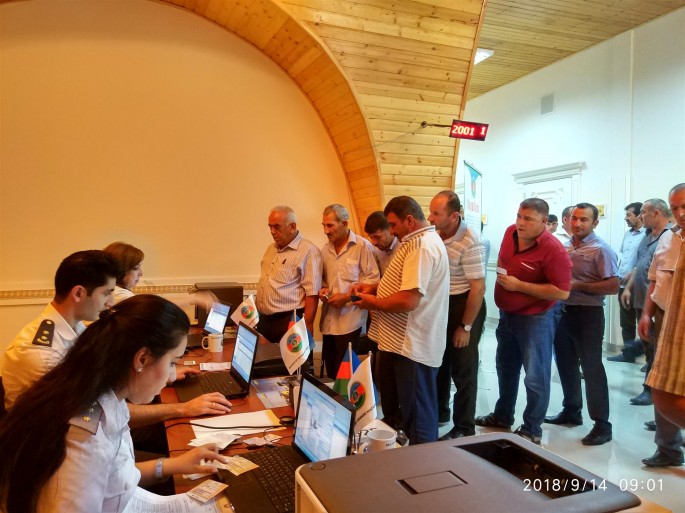 Traktor və digər mexaniki nəqliyyat vasitəri sürücülərinin nəzərinə