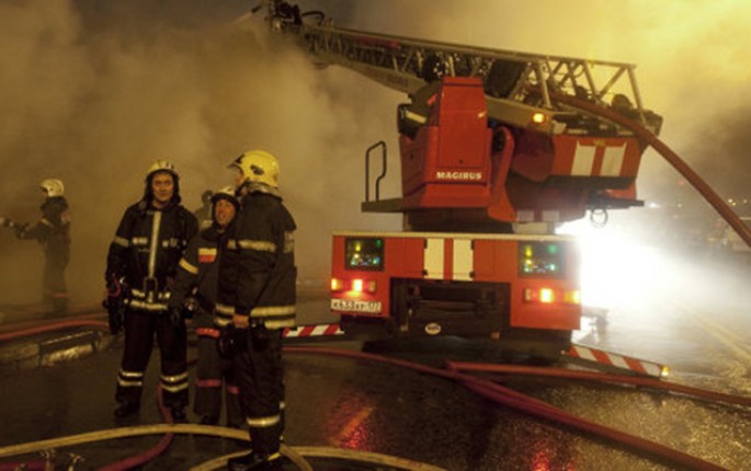 Bir gecədə 11 yük maşını yanıb