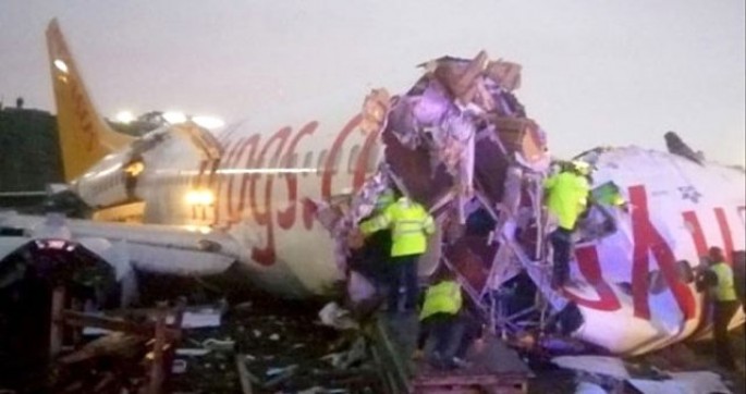 Türkiyədə “Boeing B737” tipli sərnişin təyyarəsi qəzaya uğrayıb - 120 yaralı - VİDEO-FOTO