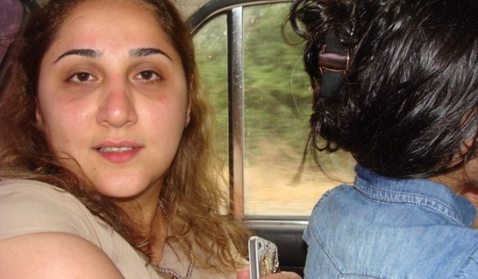 "Porsche” və “Escalade” sürürdü, inandım" - Məhkəmə başladı