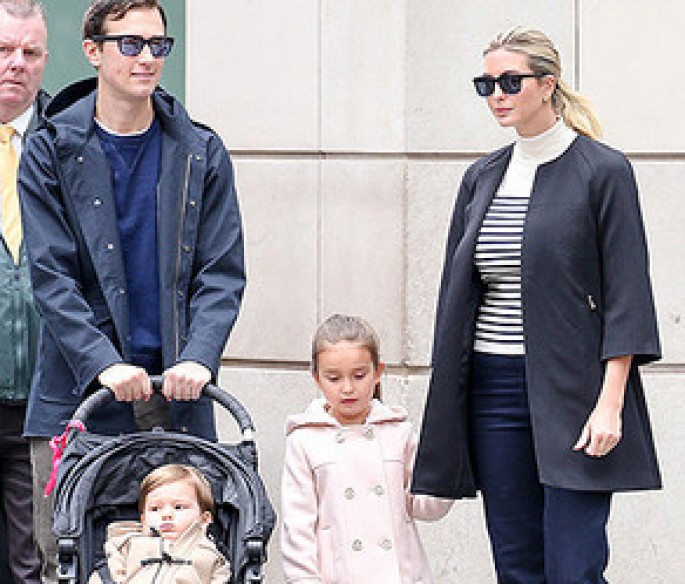 Trampın qızı və kürəkəninin olduğu vertolyotda qəza təhlükəsi baş verib