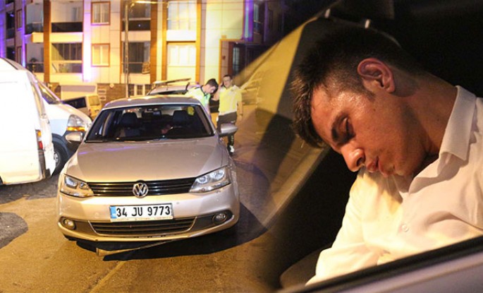 Sərxoş sürücü şirkət maşını ilə qəza törətdi, sonrada sükan arxasında yatdı - FOTO