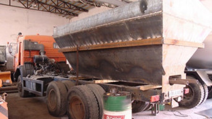 “Azəravtoyol” yol-istismar avadanlıqlarının istehsalına başlayıb - VİDEO