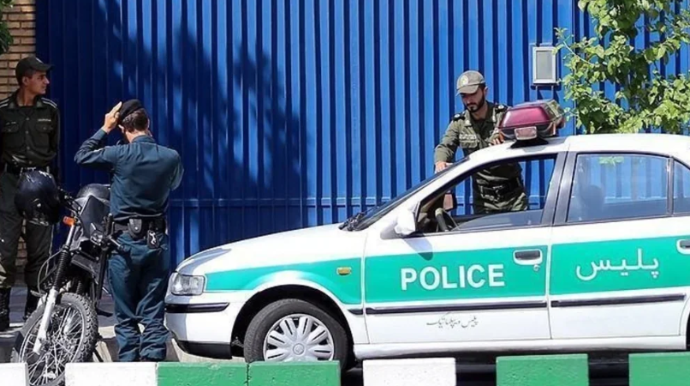 İranda silahlı şəxslərlə polis arasında atışma baş verib 