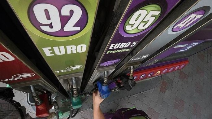 Benzinin ən ucuz və ən baha satıldığı ölkələr - SİYAHI