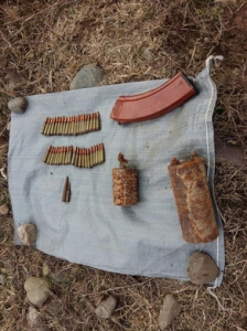 Körpünün altından 44 ədəd partlamamış hərbi sursat tapılıb