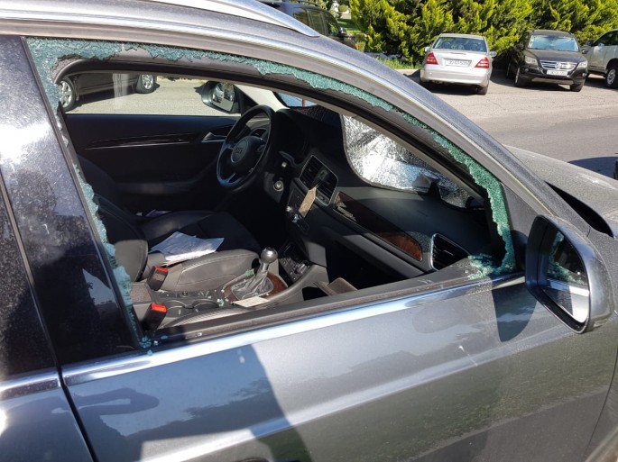 “Mercedes”dən pul və sənəd oğurlayan şəxslər saxlanılıb - Sumqayıtda