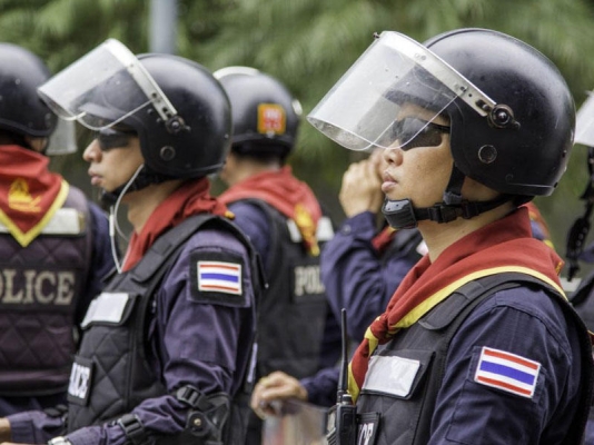 Polis avtomobili partladıldı: 3 polis öldü