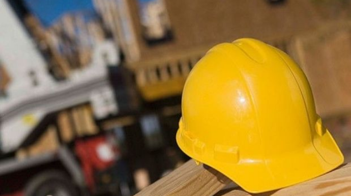 Betonqarışdıran maşınla işləyən fəhlə faciəvi şəkildə öldü - RƏSMİ 