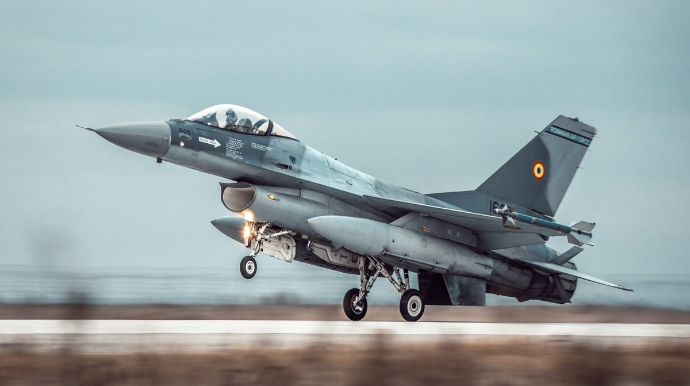 Rumıniya Müdafiə Nazirliyi Norveçdən 32 ədəd F-16 alacaq 