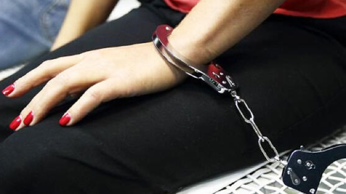 Sumqayıtda qızıl oğurlayan qadın saxlanıldı 