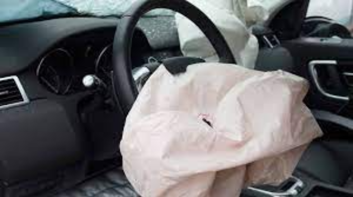 Bakıda yol qəzasında 3 nəfər xəsarət alıb 