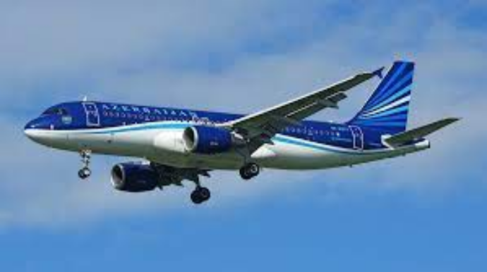 AZAL осуществляет перевозку пассажиров отложенных из-за непогоды рейсов Баку - Нахчыван - Баку