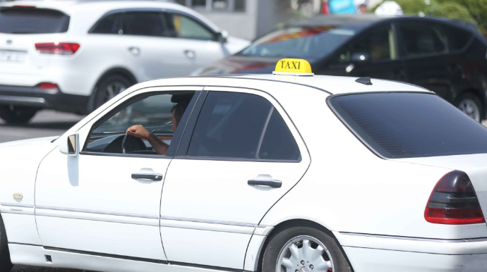 Taksi şirkətlərinin "pul oyunu"ndan  necə qorunaq? 