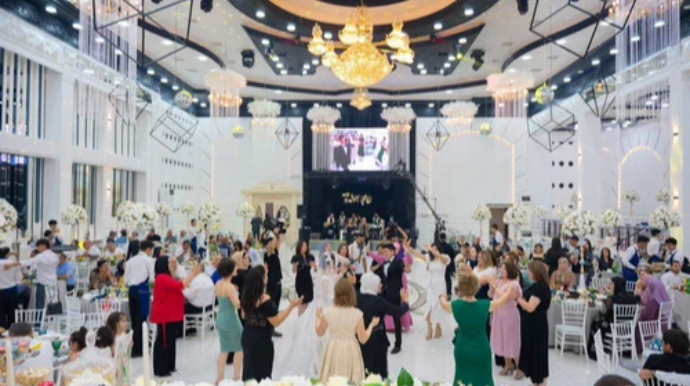 “Zirvə” şadlıq sarayında qadın öldü