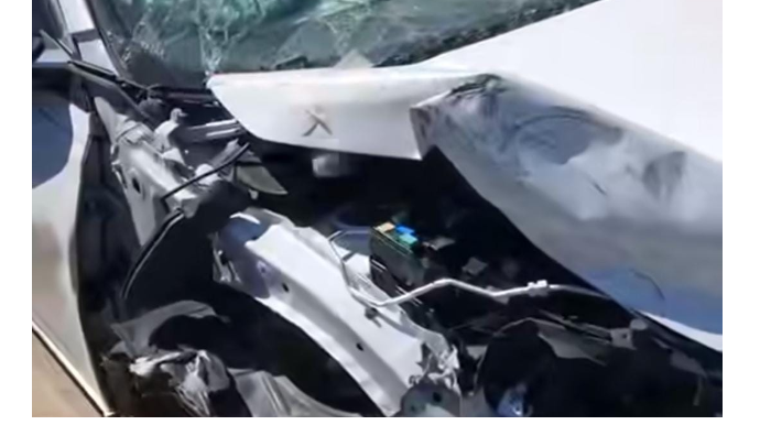 Gömrükdə Azərbaycana gətirilən qəzalı avtomobillər    - VİDEO