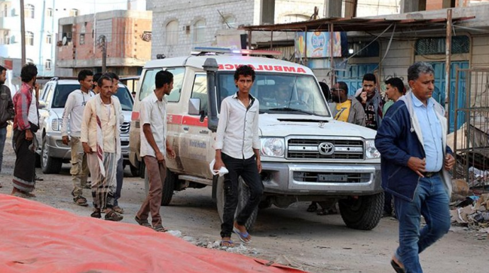 Yəməndə partlayış zamanı onlarla insan xəsarət alıb, ölənlər var