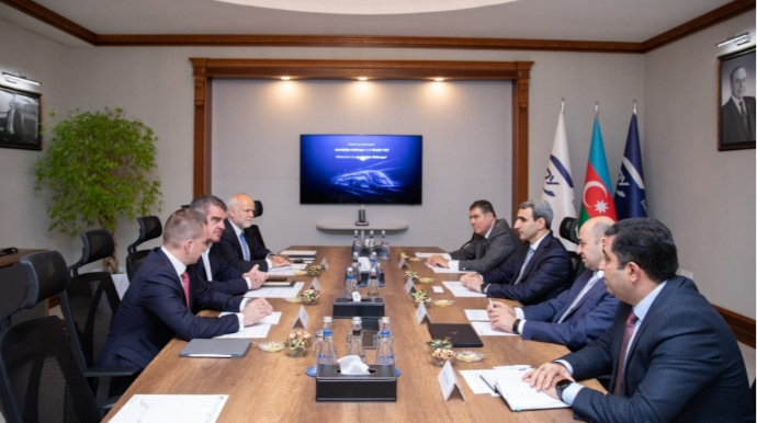 ADY “Stadler” şirkəti ilə yerli mütəxəssislərin və maşinistlərin hazırlanmasını müzakirə edib - FOTO