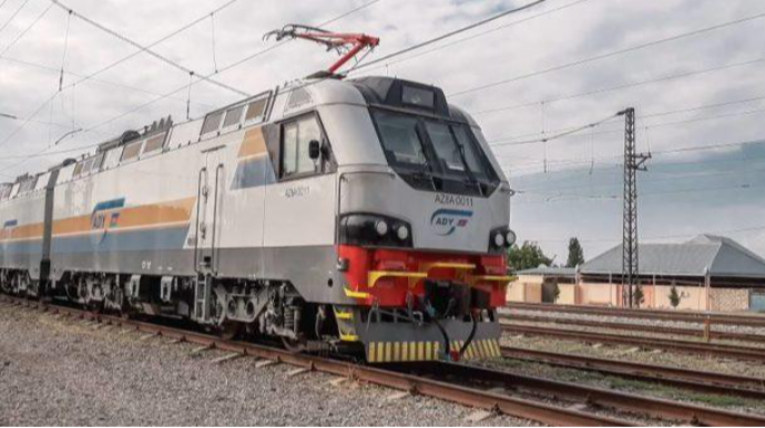 Azərbaycan və Türkiyə ilə dəmir yolu əlaqəsi ətrafında fəal siyasi proseslər gedir - Paşinyan 