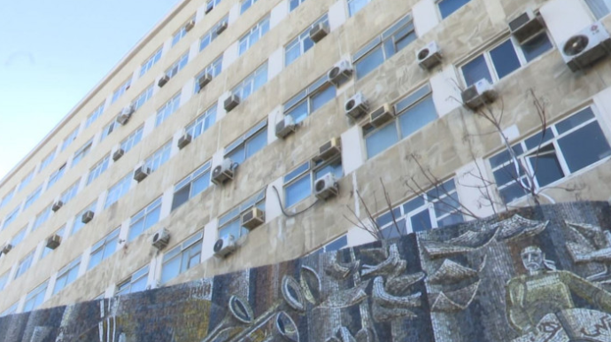 “Azərbaycan Nəşriyyati”nin binası sökülür, yoxsa təmir edilir? - VİDEO 