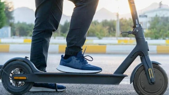 Bakı bulvarının skuter dərdi sağalmaq bilmir - VİDEO 