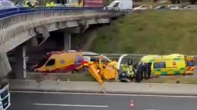 Madriddə güclü külək helikopteri magistral yola çırpdı  - VİDEO