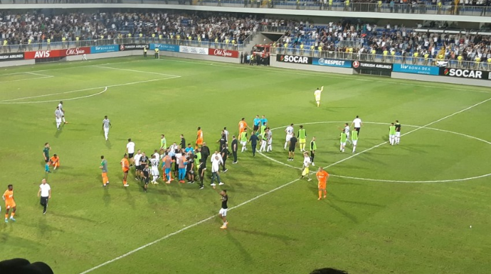 "Neftçi" - "Aris" oyunundan sonra insident baş verib 